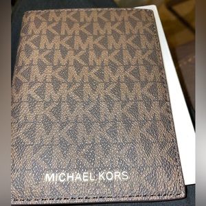 Michael Kors 10 slot card holder